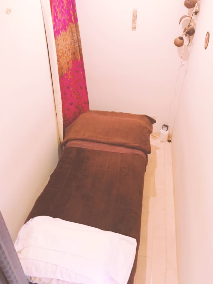 神戸市垂水区まっち整体整骨院　個室ベッド